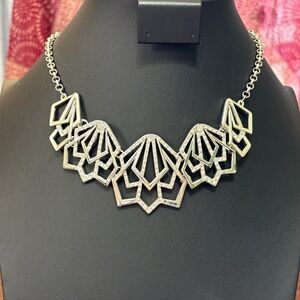 Elegant Silver Geometric Necklace with Rhinestones